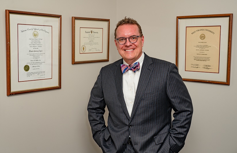Photo of Attorney Shawn Taylor